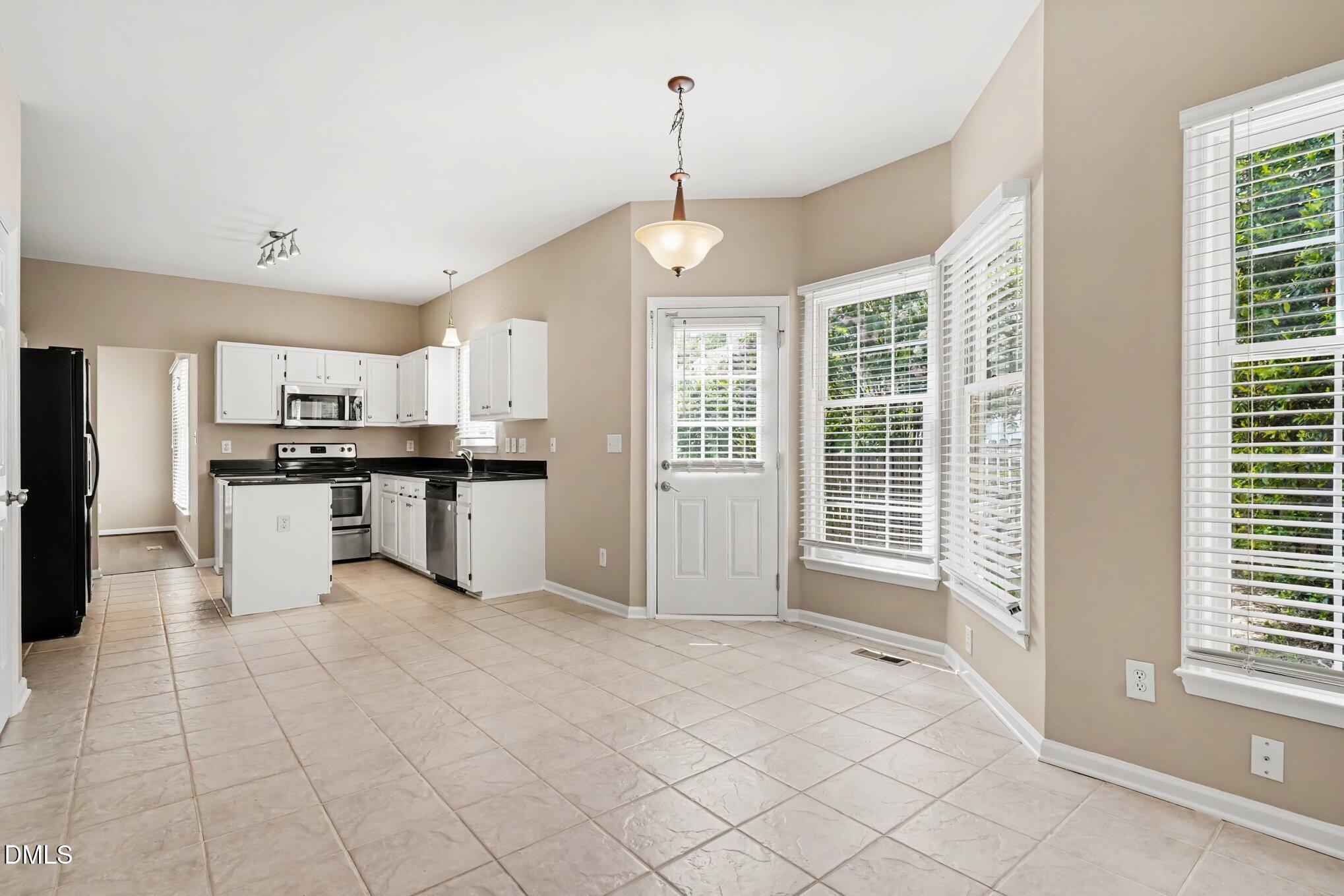 5524 Edgebury Road Raleigh, NC 27613 - Photo 13 of 25 13