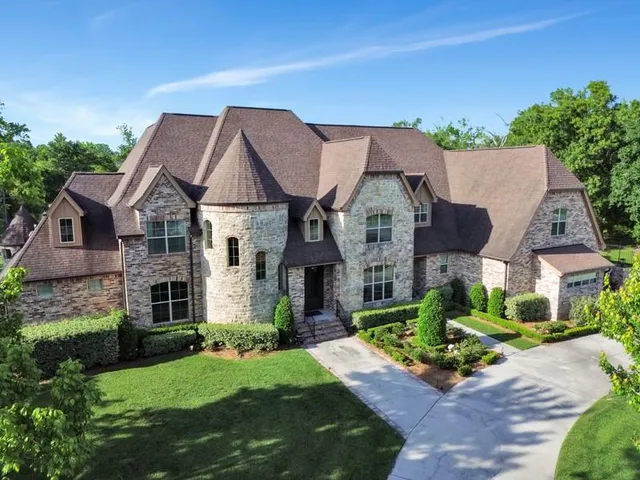 $2,000,000 | 11 Arbor Circle, New Orleans, LA 70131