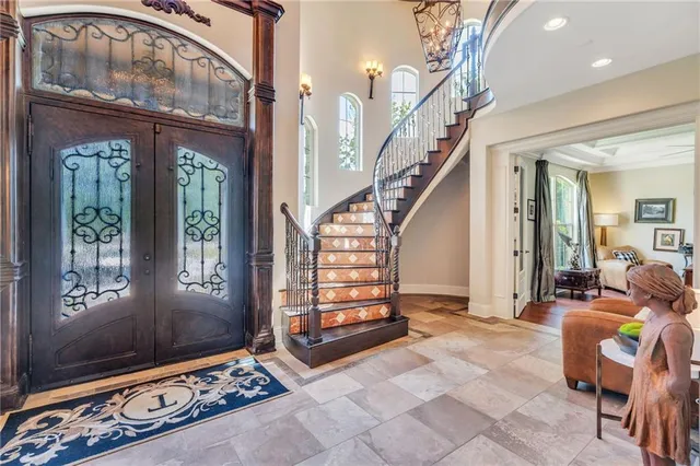 $2,000,000 | 11 Arbor Circle, New Orleans, LA 70131
