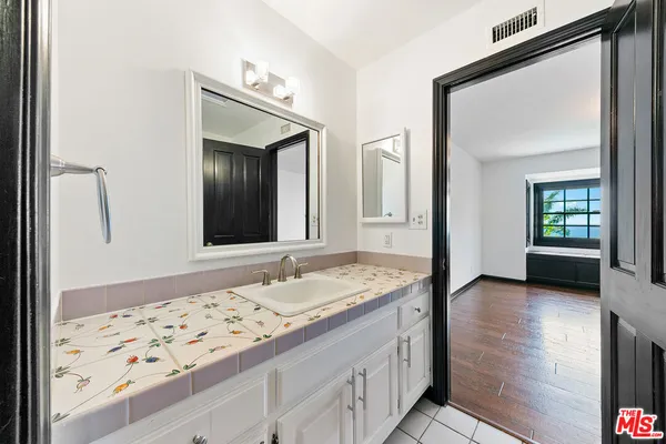 $17,000 | 29528 Harvester Road, Malibu, CA 90265