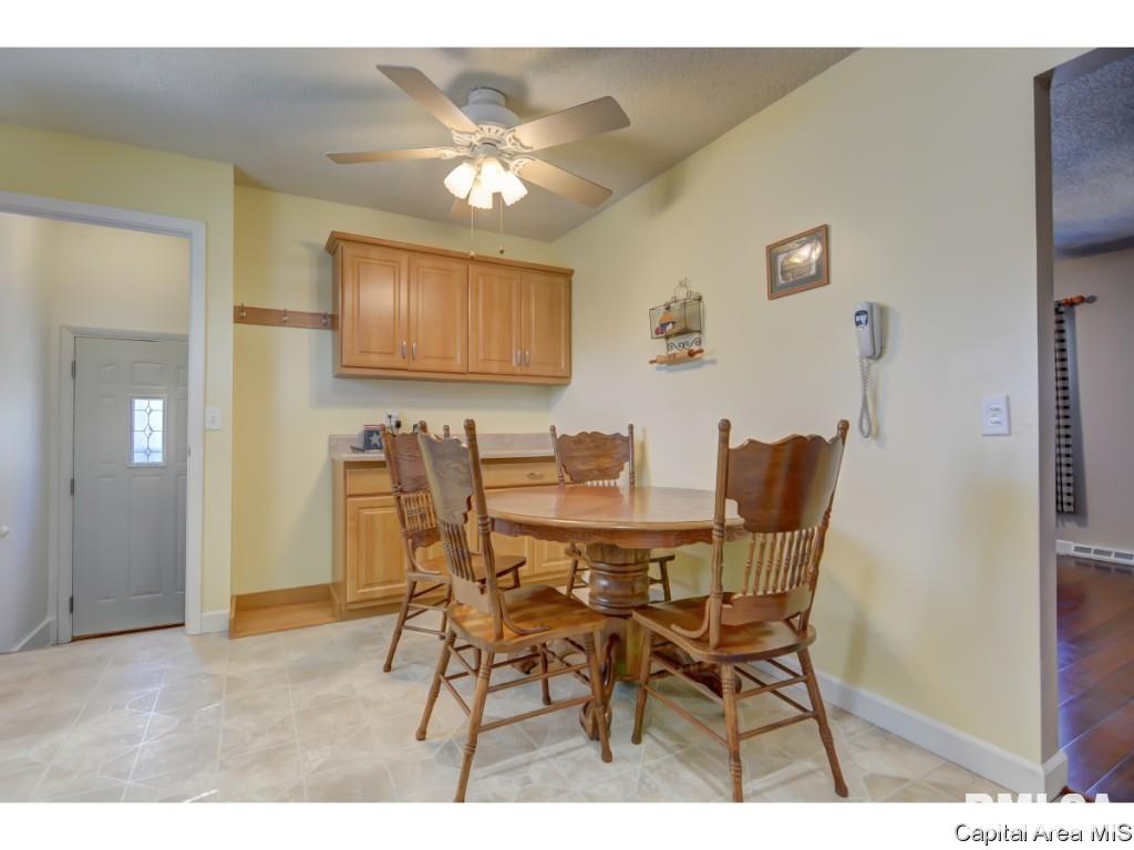 3008 Somerton Road Springfield, IL 62702 - Photo 8 of 33