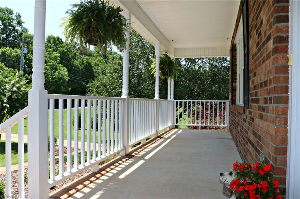 677 Tussey Road Lexington, NC 27295 - Photo 8 of 30 Gallery Image 8