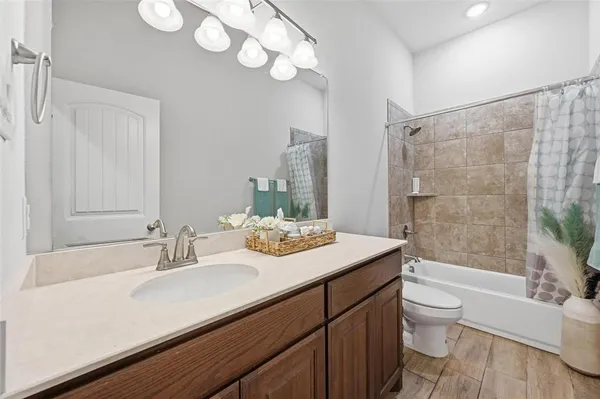 $3,000 | 196 Lady Bird Drive, Waxahachie, TX 75165