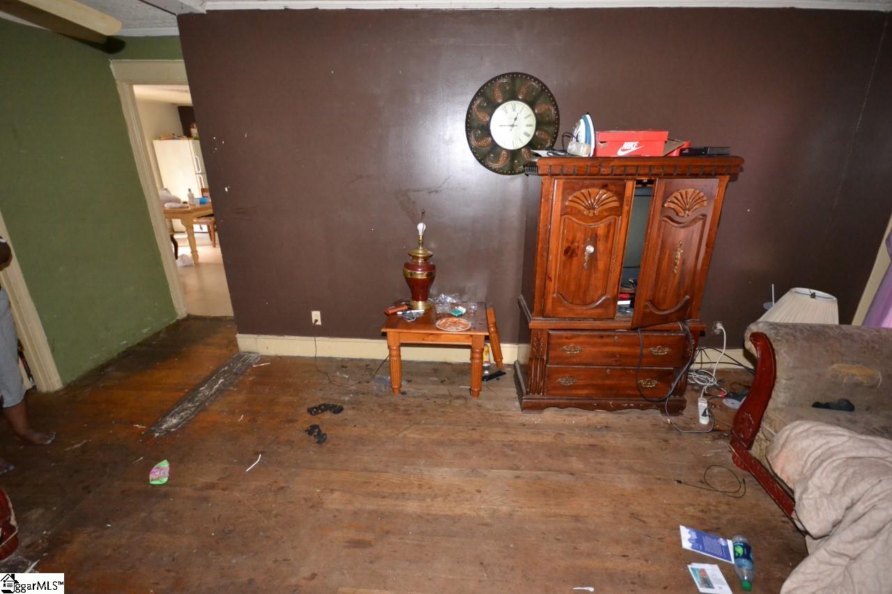 113 Judson Road Greenville, SC 29611 - Photo 5 of 9 Gallery Image 5