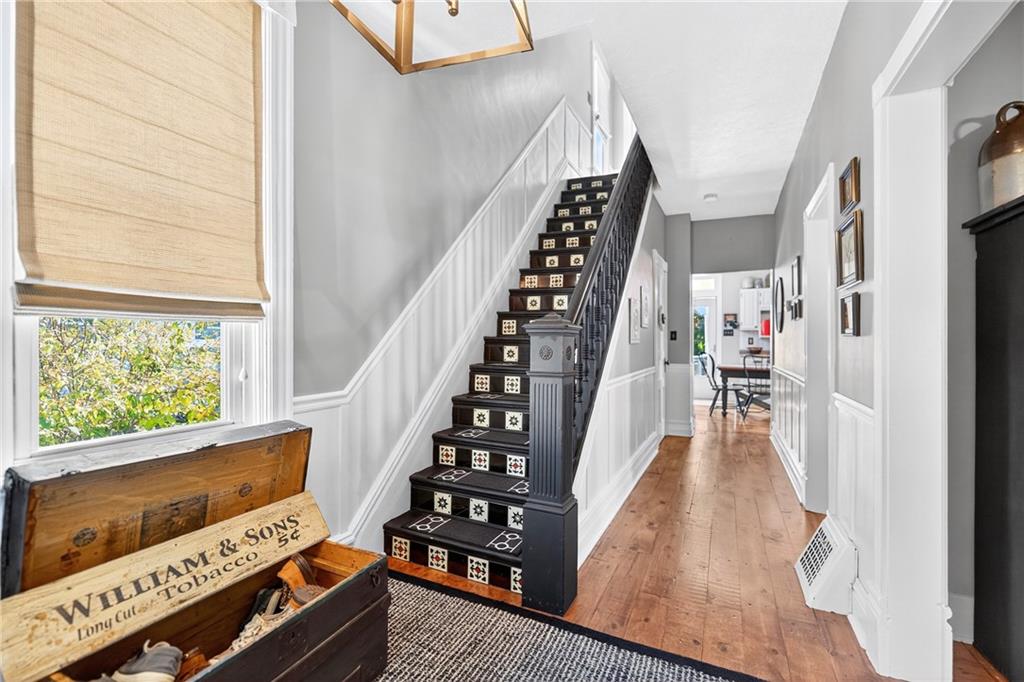 722 8th Street Irwin, PA 15642 - Photo 9 of 50 a view of an entryway with wooden floor