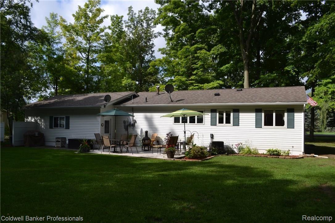 1722 Fish Lake Road Lapeer, MI 48446 - Photo 6 of 31 050.JPG