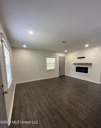 $1,250 | 15294 Northwood Hills Drive, Unit A, Gulfport, MS 39503