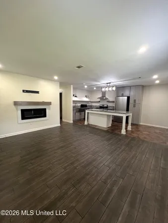 $1,250 | 15294 Northwood Hills Drive, Unit A, Gulfport, MS 39503