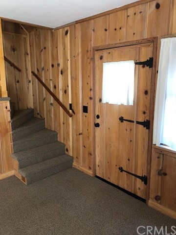 933 Oak Road Skyforest, CA 92385 - Photo 6 of 31 a view of entryway with wooden floor