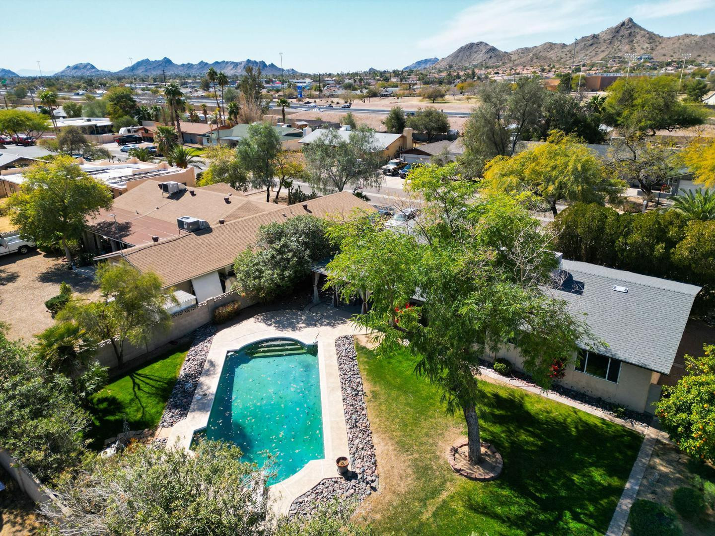 14237 North 34th Way Phoenix, AZ 85032 - Photo 2 of 13 Photo #2