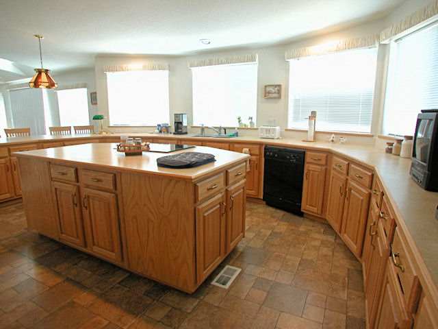4715 West Woolard Road Spokane, WA 99208 - Photo 5 of 9