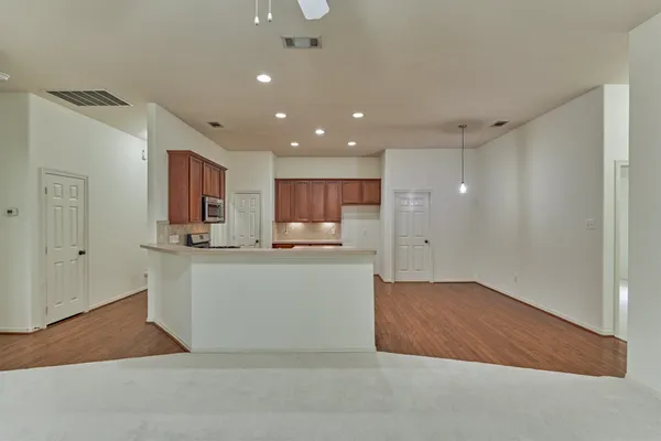 $275,000 | 256 Mesa View, Montgomery, TX 77316