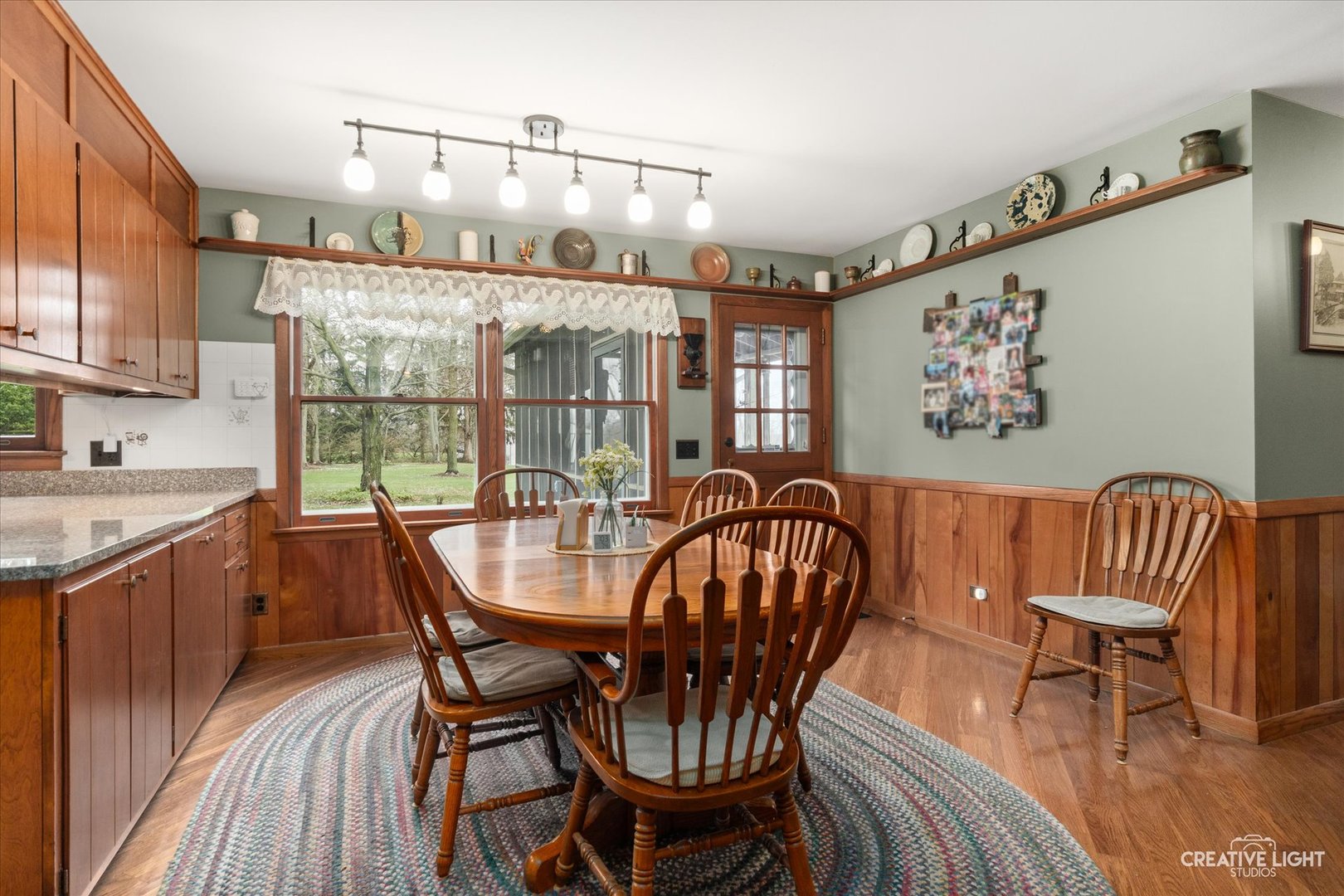 43W762 McDonald Road Elgin, IL 60124 - Photo 12 of 54