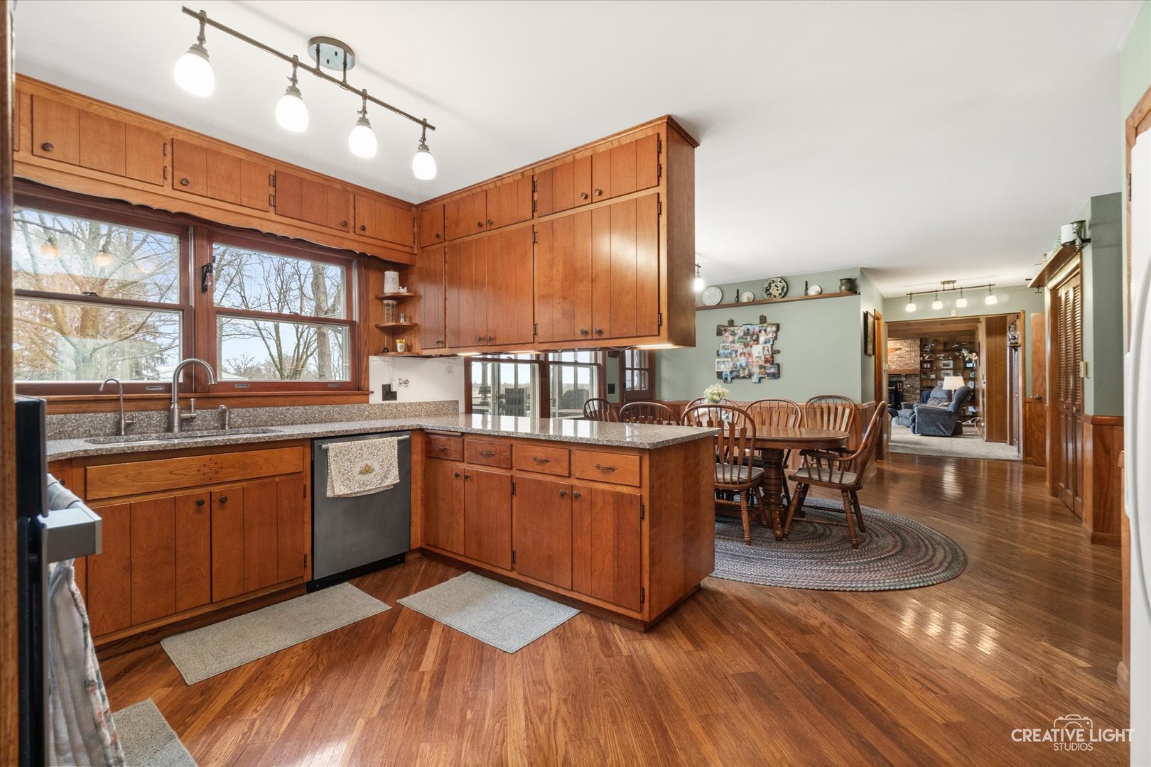 43W762 McDonald Road Elgin, IL 60124 - Photo 14 of 54