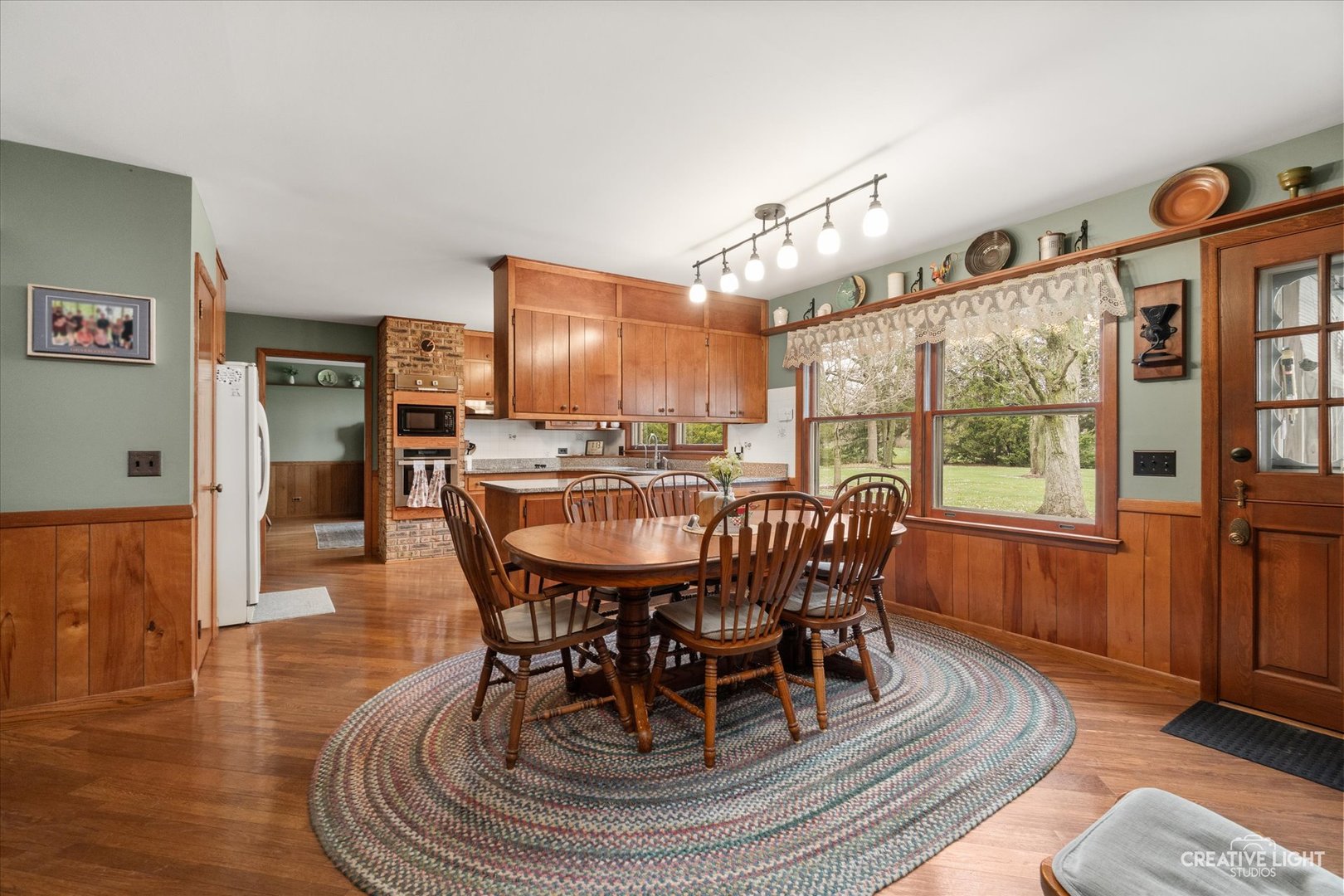 43W762 McDonald Road Elgin, IL 60124 - Photo 16 of 54