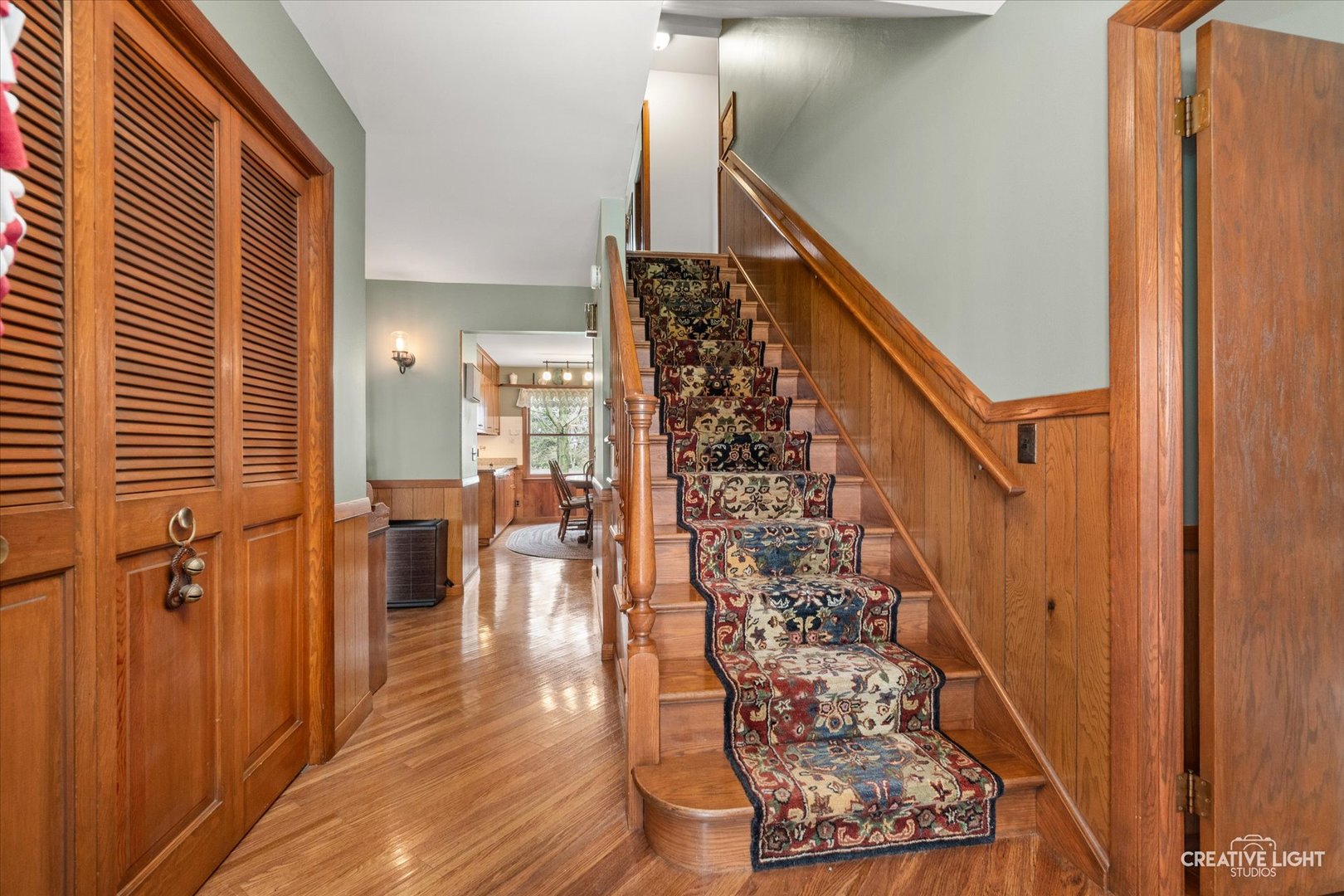 43W762 McDonald Road Elgin, IL 60124 - Photo 6 of 54