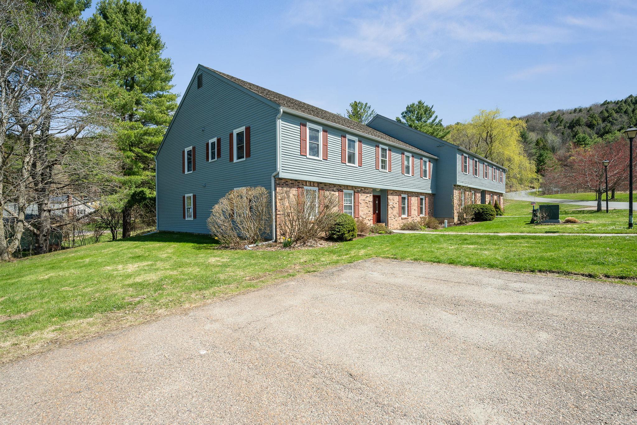 54 Independence Green Montpelier, VT 05602 - Photo 3 of 29