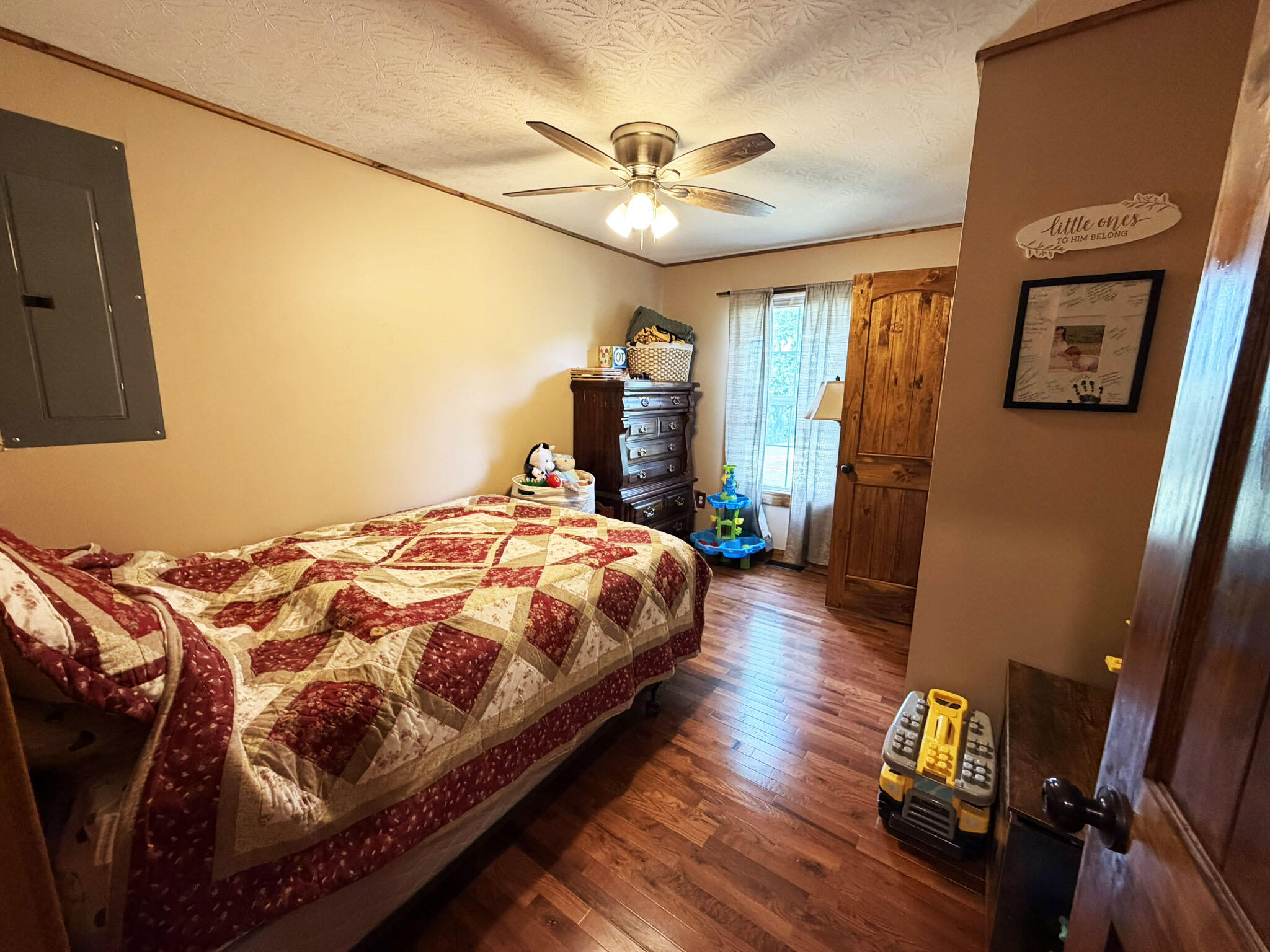 1410 Winston Road Irvine, KY 40336 - Photo 33 of 43 Flexible space that can serve as a guest bedroom, home office, or hobby room. High-speed internet is available, making remote work and streaming a breeze!