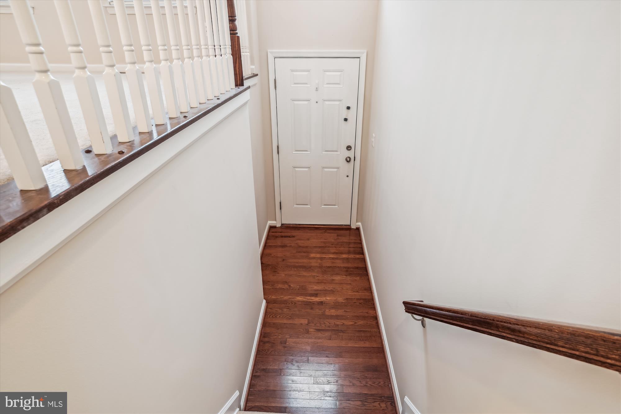 7346 Mockingbird Circle Glen Burnie, MD 21060 - Photo 10 of 67 Entry