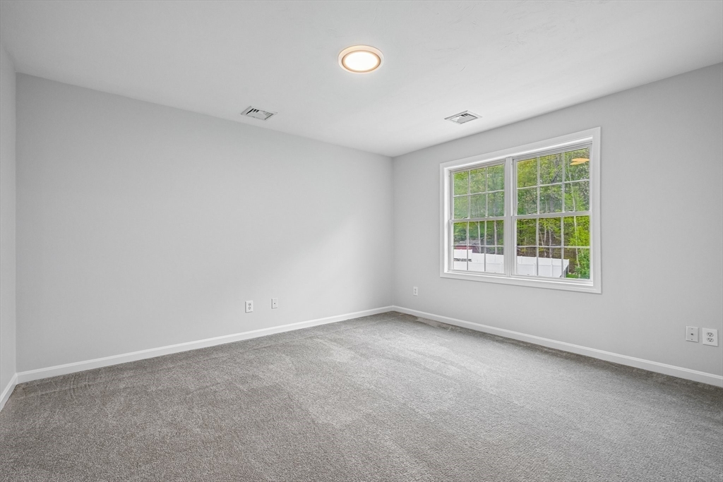30 Clews Street Shrewsbury, MA 01545 - Photo 17 of 39