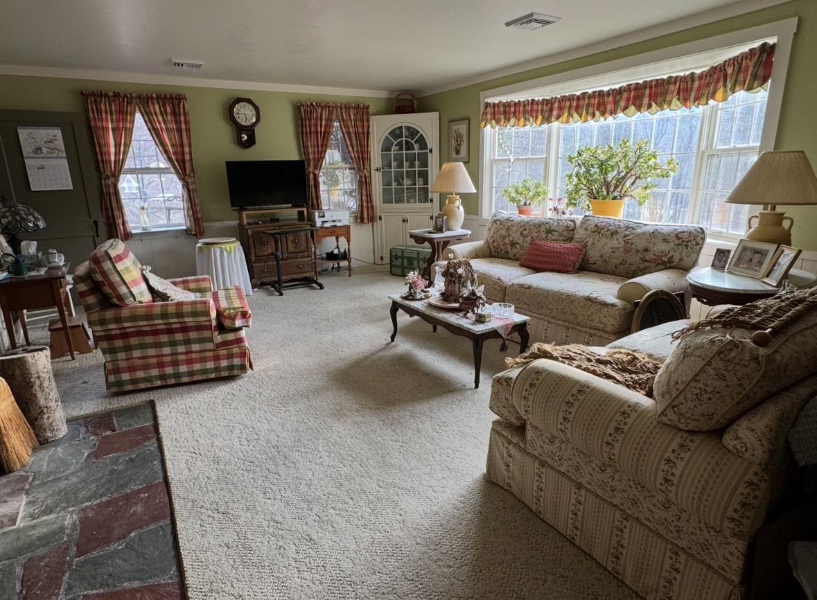 242 Clarendon Road Wallingford, VT 05773 - Photo 11 of 36