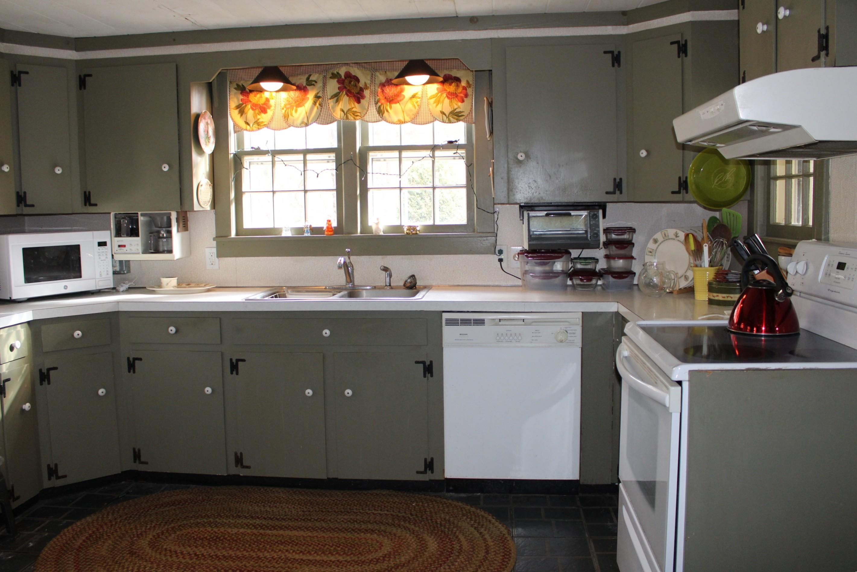 242 Clarendon Road Wallingford, VT 05773 - Photo 19 of 36