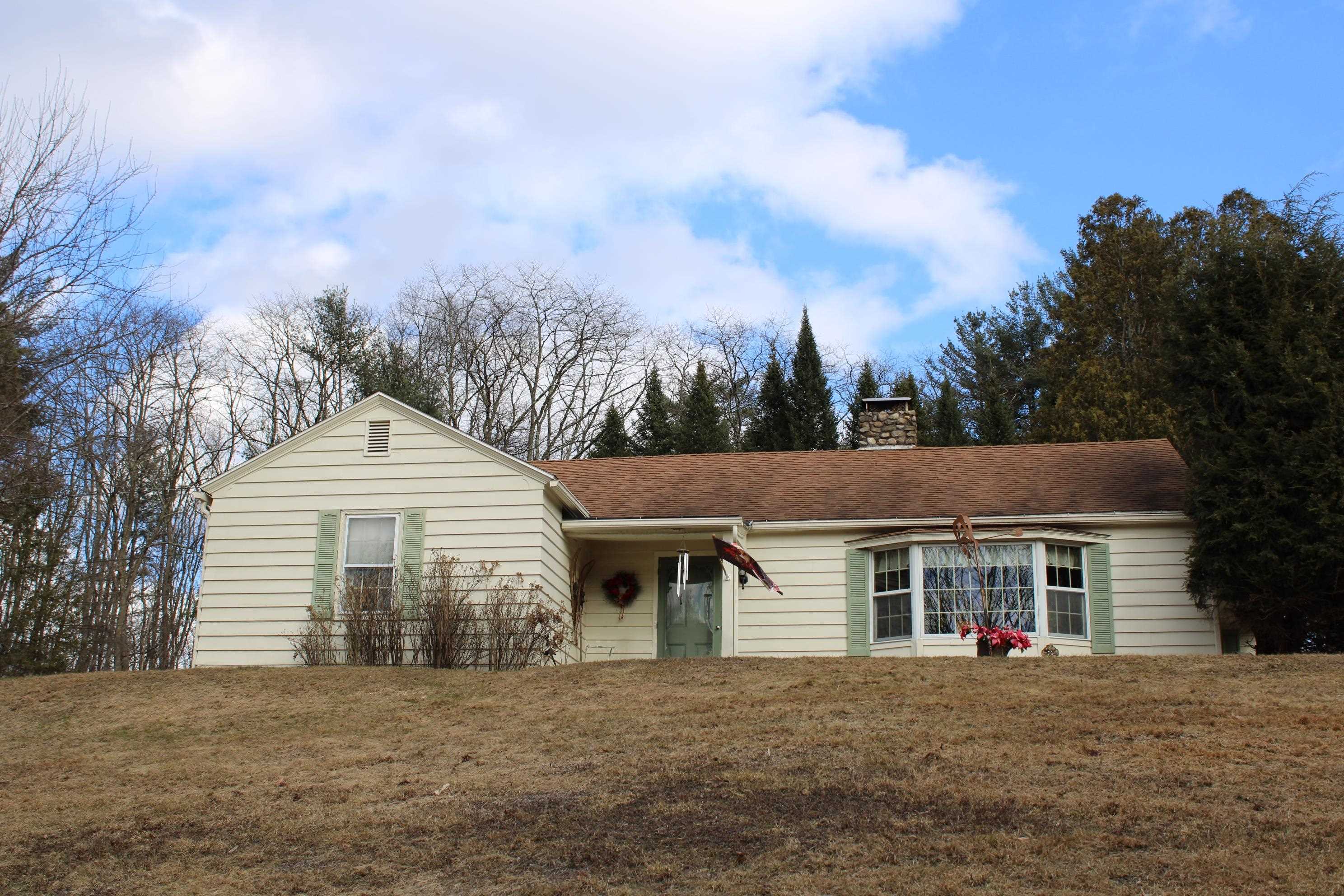 242 Clarendon Road Wallingford, VT 05773 - Photo 2 of 36
