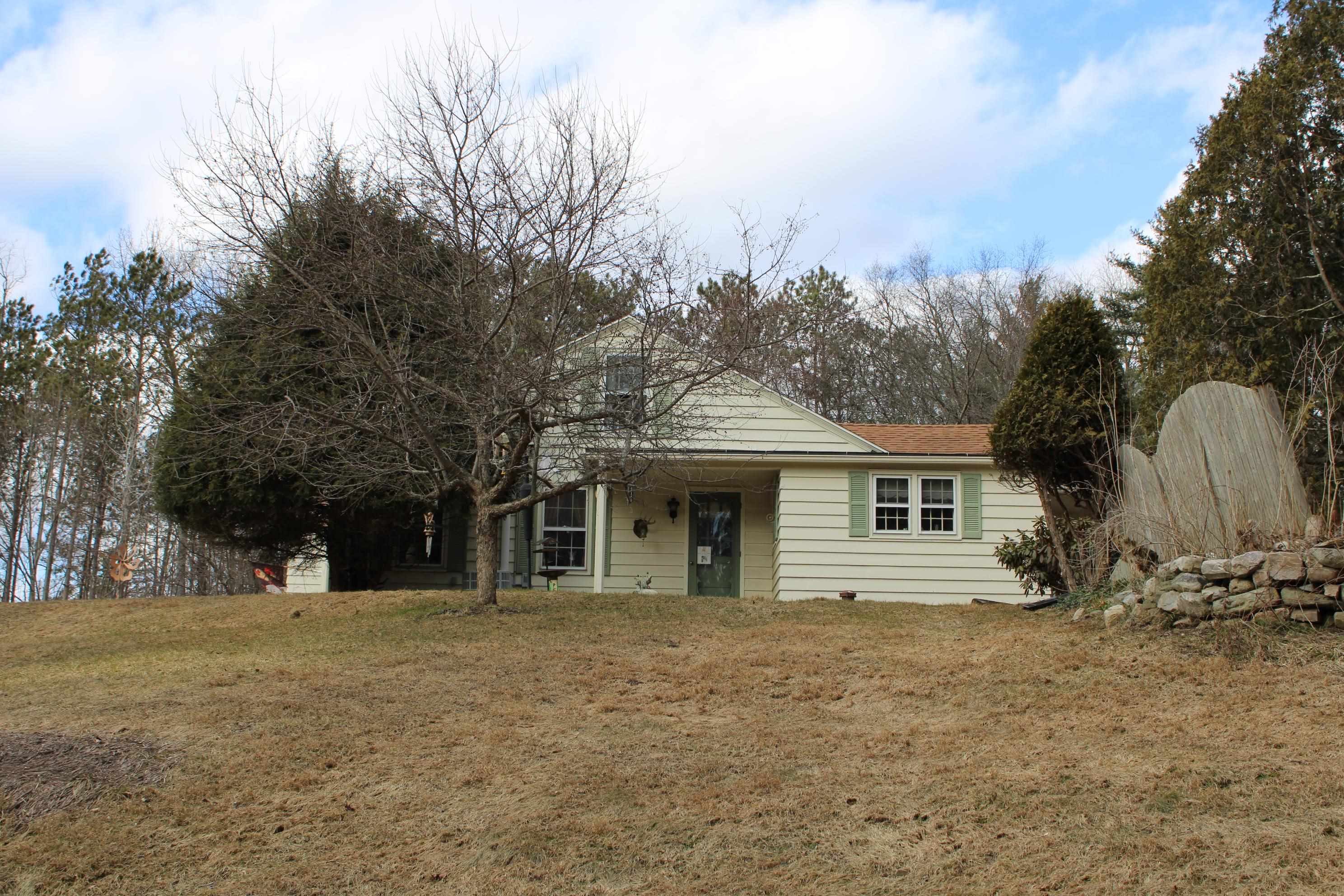 242 Clarendon Road Wallingford, VT 05773 - Photo 3 of 36