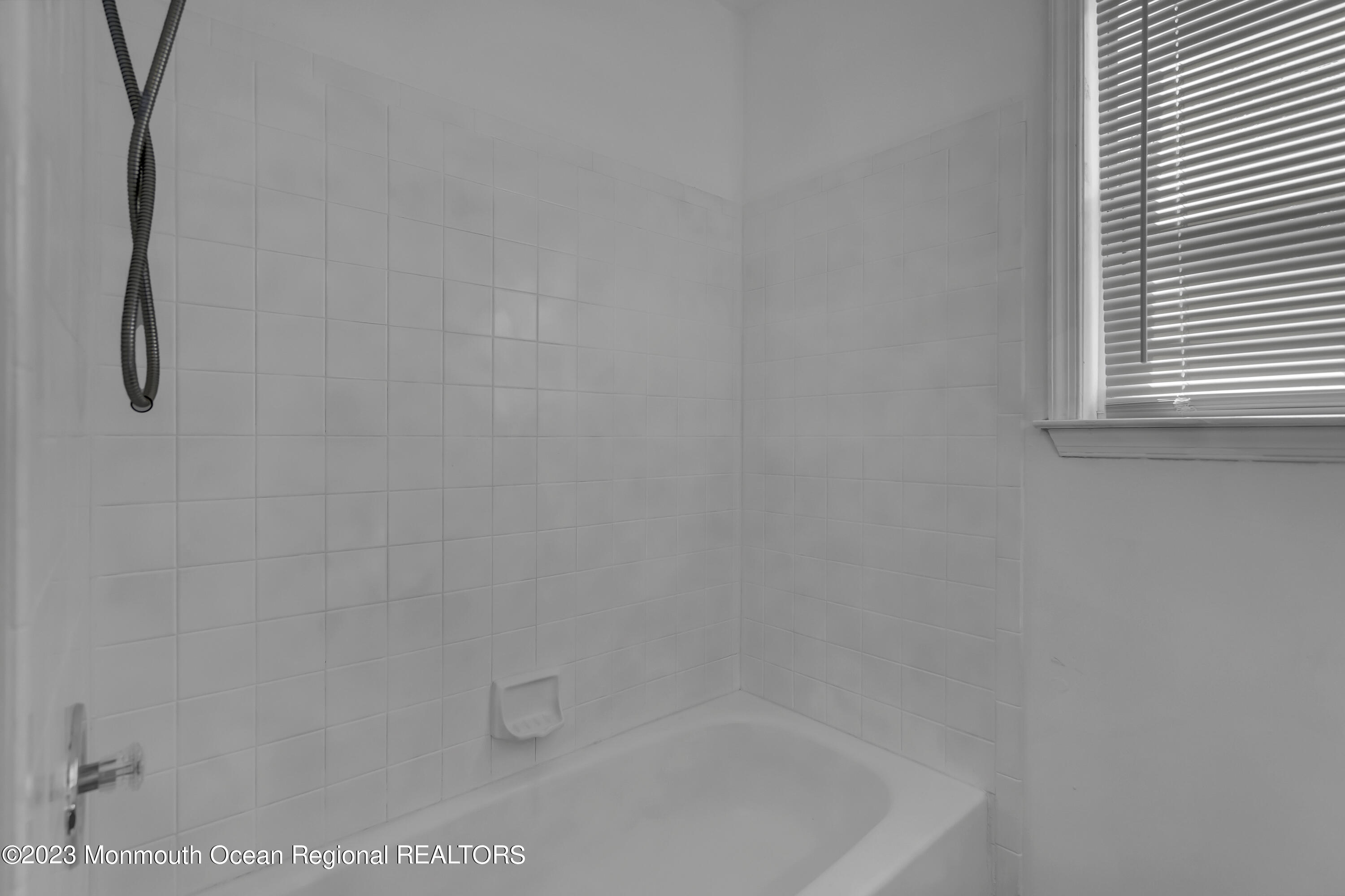 3 Sami Drive Howell, NJ 07731 - Photo 22 of 32 022_dsc02872rw