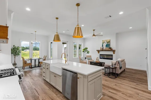 $444,150 | 722 Julesburg Lane, Benton, LA 71006