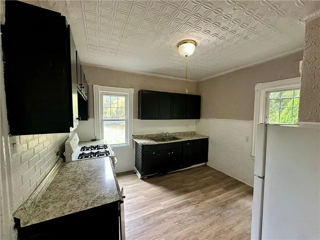 $114,900 | 933 Jefferson Avenue, Rochester, NY 14611