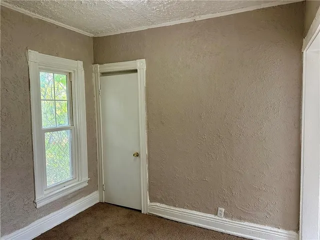 $114,900 | 933 Jefferson Avenue, Rochester, NY 14611