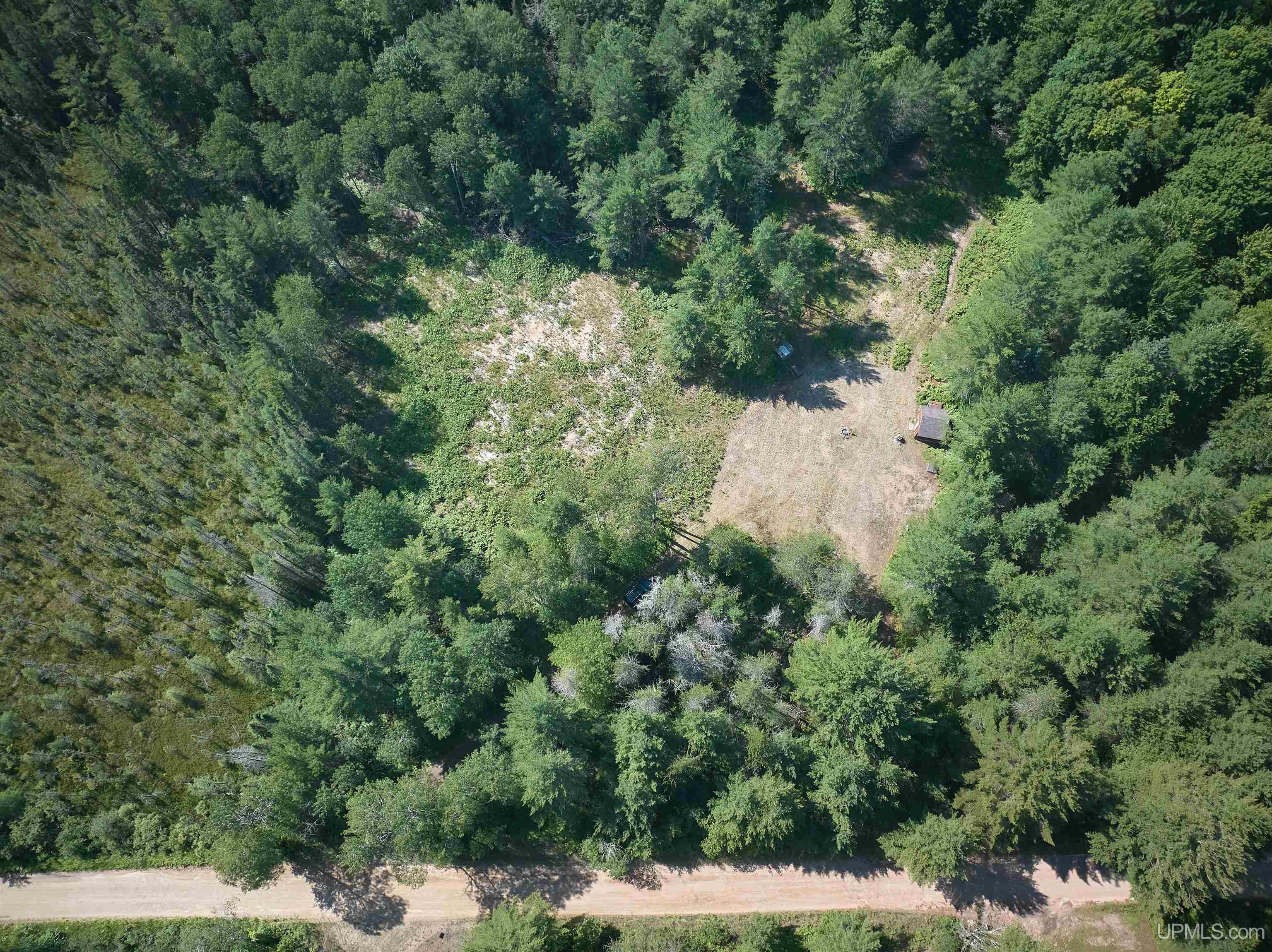 7806 Doe Lake Road Munising, MI 49862 - Photo 12 of 26