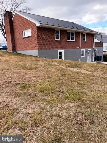 $395,000 | 53 South Colonial Drive, Hagerstown, MD 21740