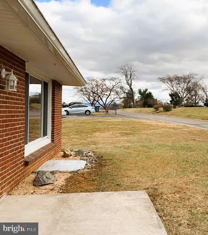 $395,000 | 53 South Colonial Drive, Hagerstown, MD 21740