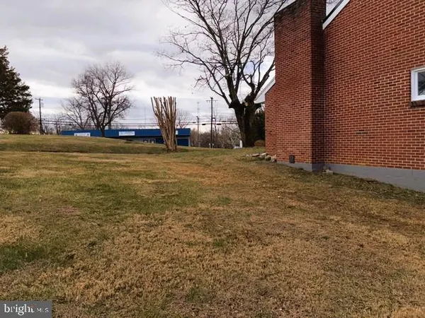 $375,500 | 53 South Colonial Drive, Hagerstown, MD 21740