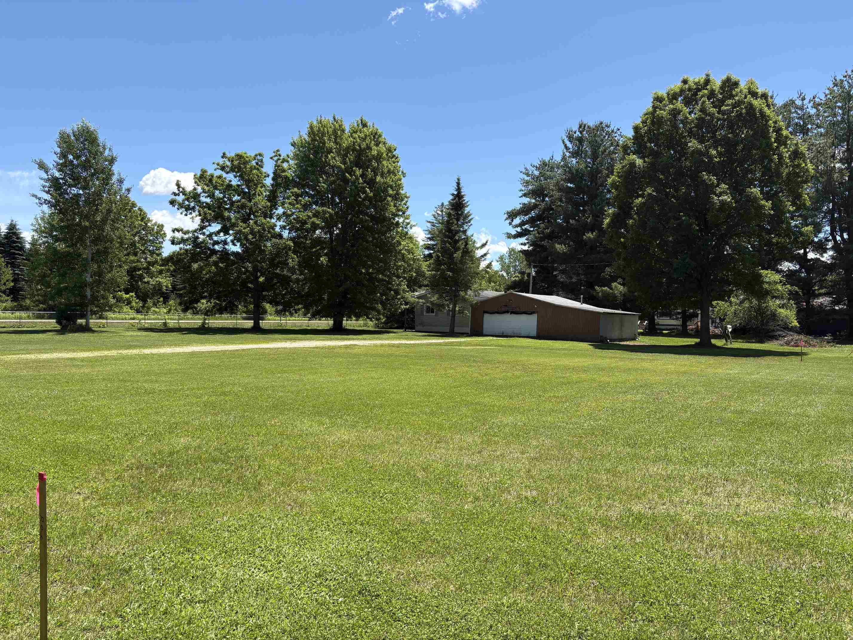 4727 Brown Road Vassar, MI 48768 - Photo 3 of 9
