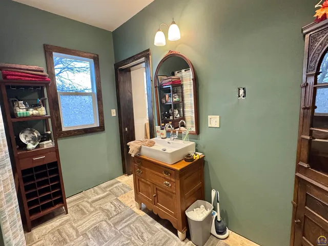 $172,000 | 218 Kansas Avenue, Paxico, KS 66526