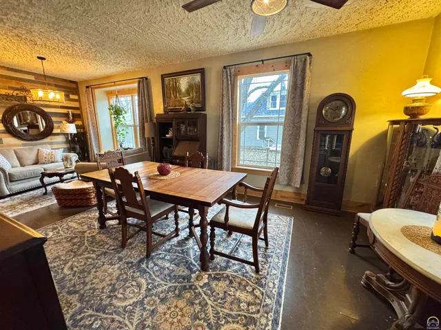 $172,000 | 218 Kansas Avenue, Paxico, KS 66526