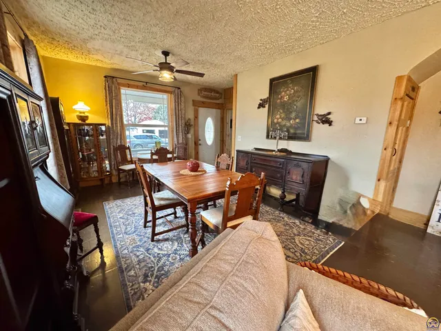 $172,000 | 218 Kansas Avenue, Paxico, KS 66526