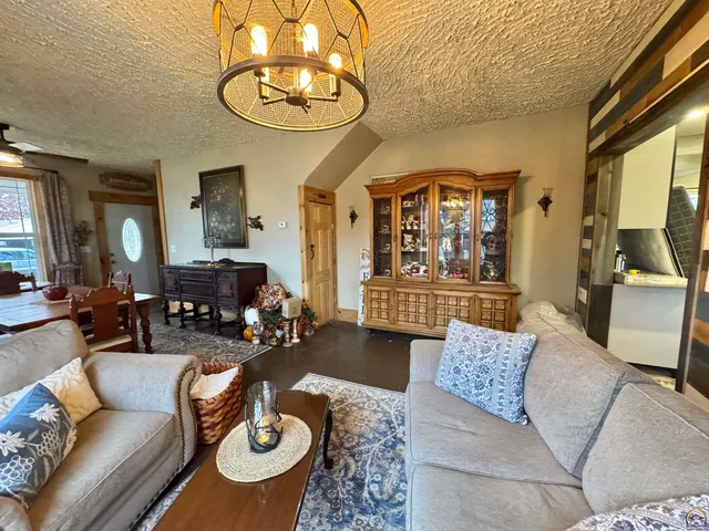 $172,000 | 218 Kansas Avenue, Paxico, KS 66526