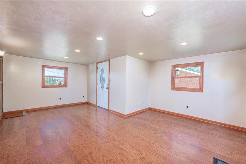 783 Lindsay Road Carnegie, PA 15106 - Photo 15 of 33 Gallery Image 15