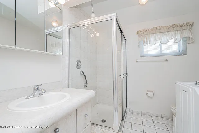 $829,900 | 263 Seguine Avenue | Prince's Bay