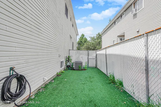 $829,900 | 263 Seguine Avenue | Prince's Bay