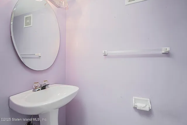 $829,900 | 263 Seguine Avenue | Prince's Bay