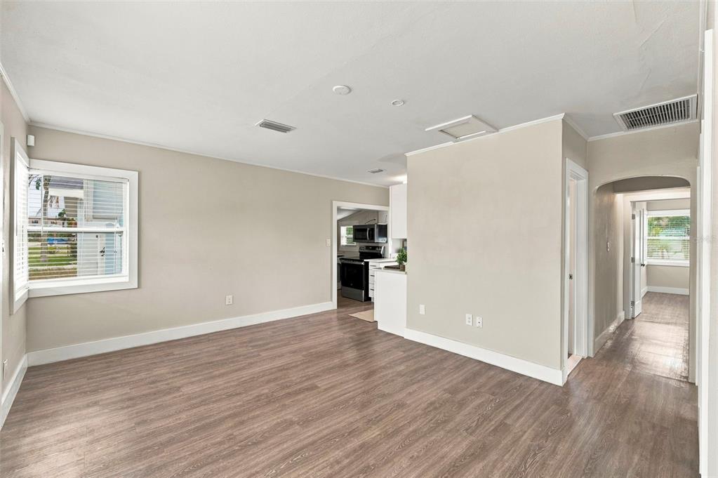 15424 2nd Street East Madeira Beach, FL 33708 - Photo 12 of 69 Gallery Image 12