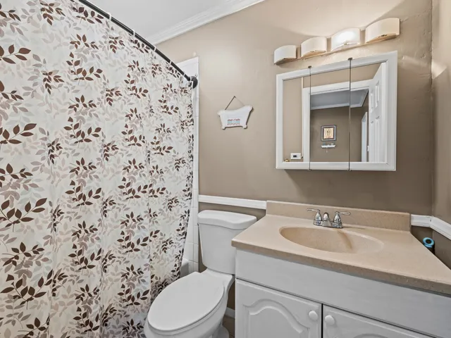 $379,000 | 1905 Pierce Road, Hoffman Estates, IL 60169