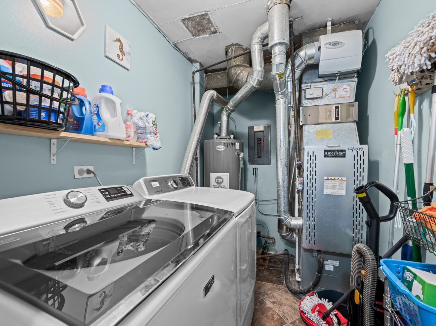 1905 Pierce Road Hoffman Estates, IL 60169 - Photo 19 of 27 a utility room with dryer and washer