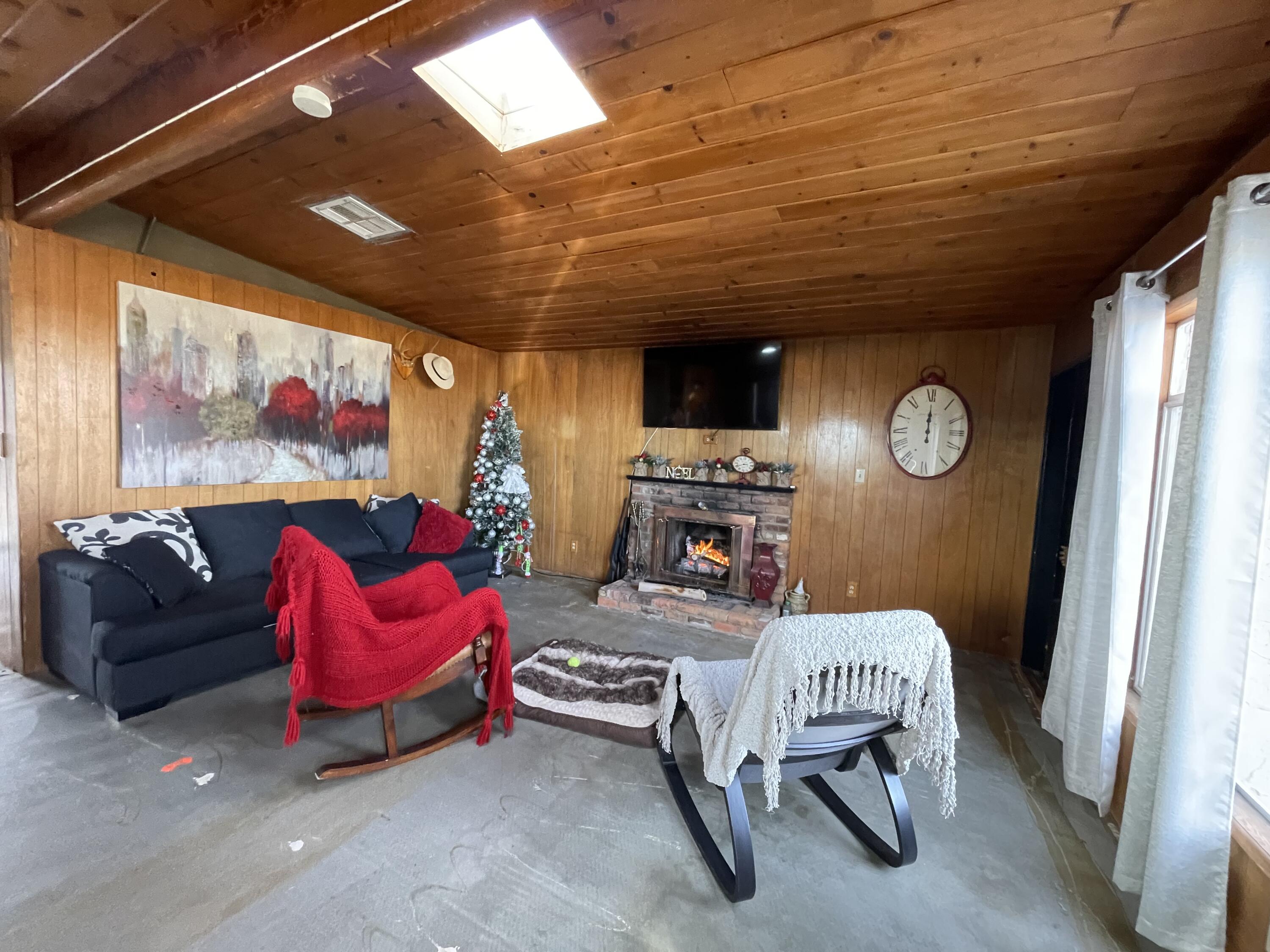 56992 Encantado Road Landers, CA 92285 - Photo 3 of 8 image_50443265