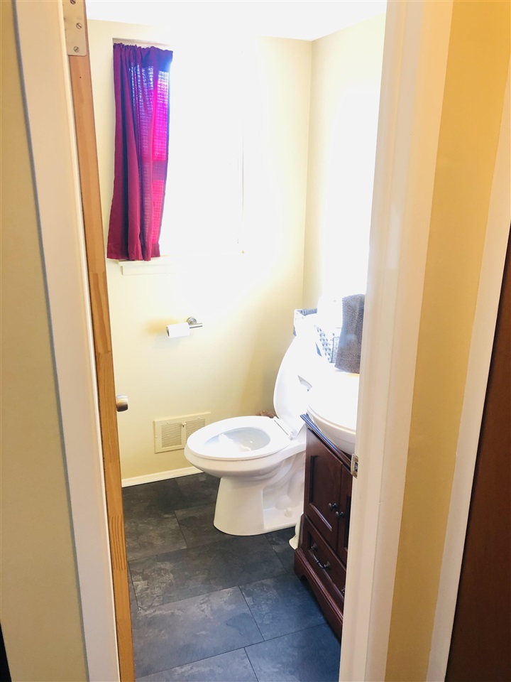 410 Holland Road Flushing, MI 48433 - Photo 3 of 33 50070785-3.JPG